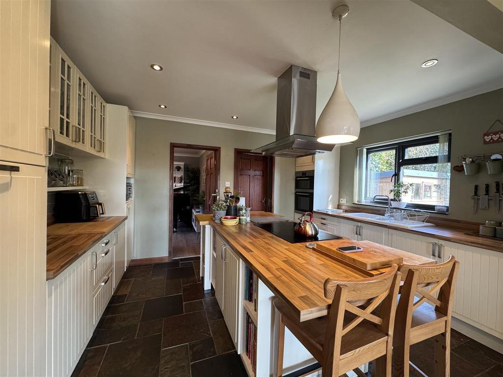 Kitchen/living room