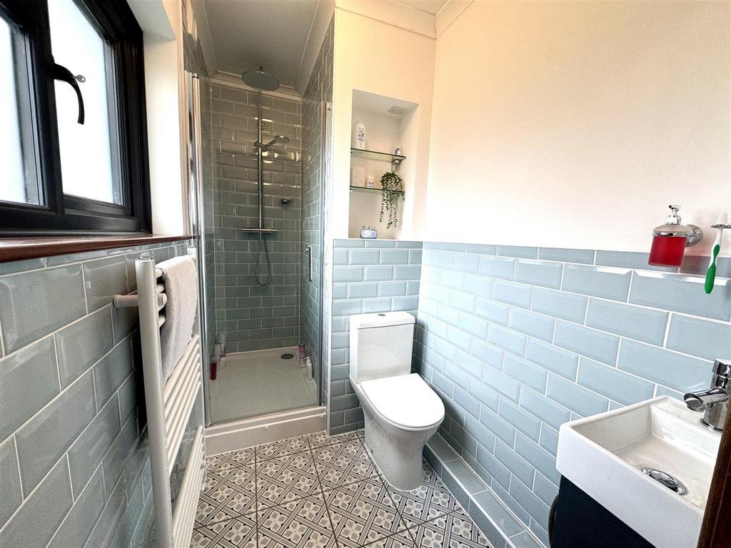 En suite shower room