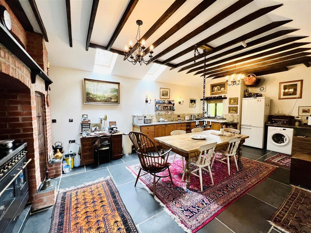 Kitchen / living room