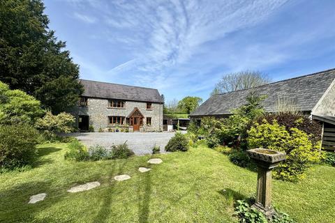 5 bedroom property with land for sale, Llansadwrn, Llanwrda