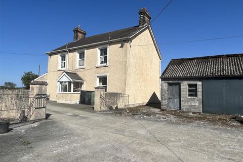 4 bedroom detached house for sale, Manordeilo, Llandeilo