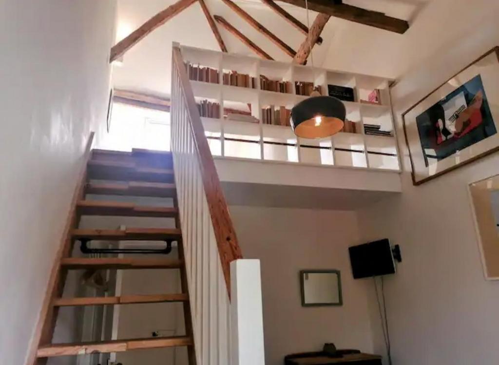 Another room aspect