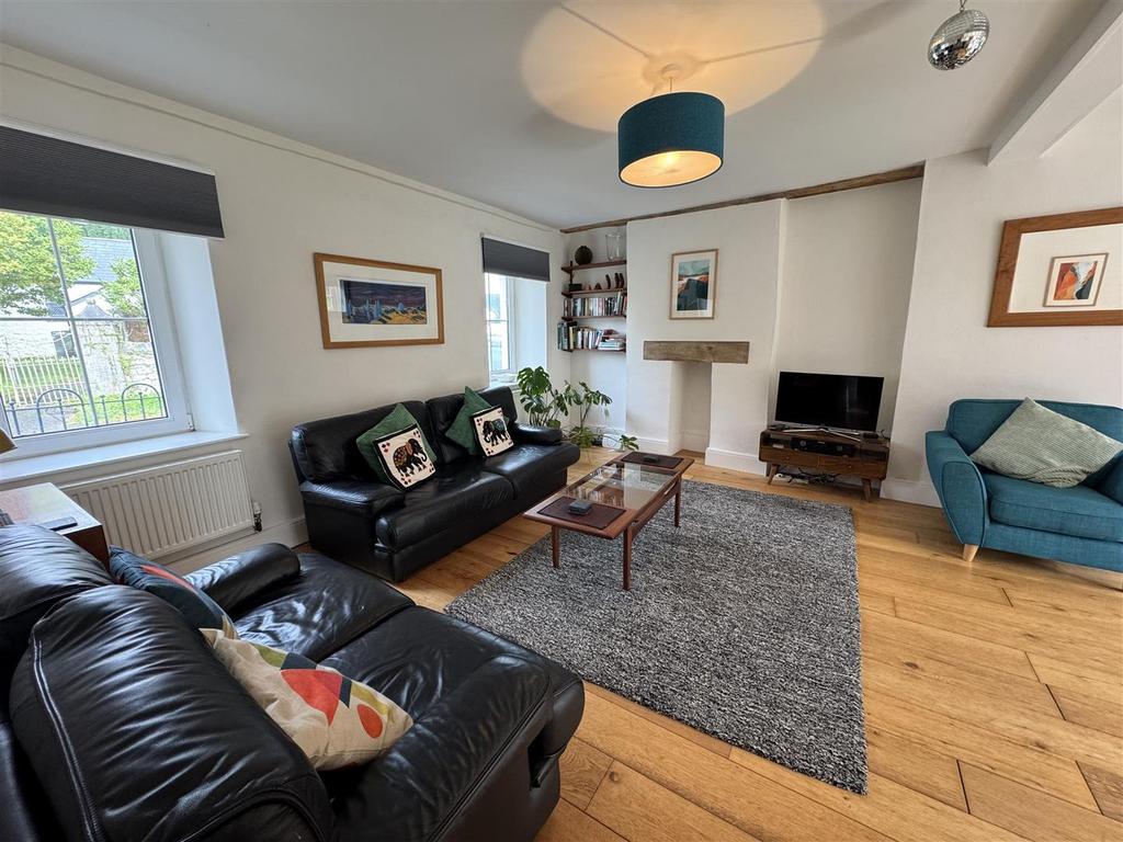 A further room view