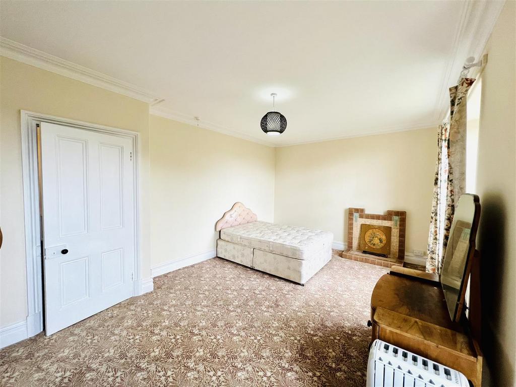 F14 EAD0 E-E222-4102-AB79-2977 B6 E49603.jpeg