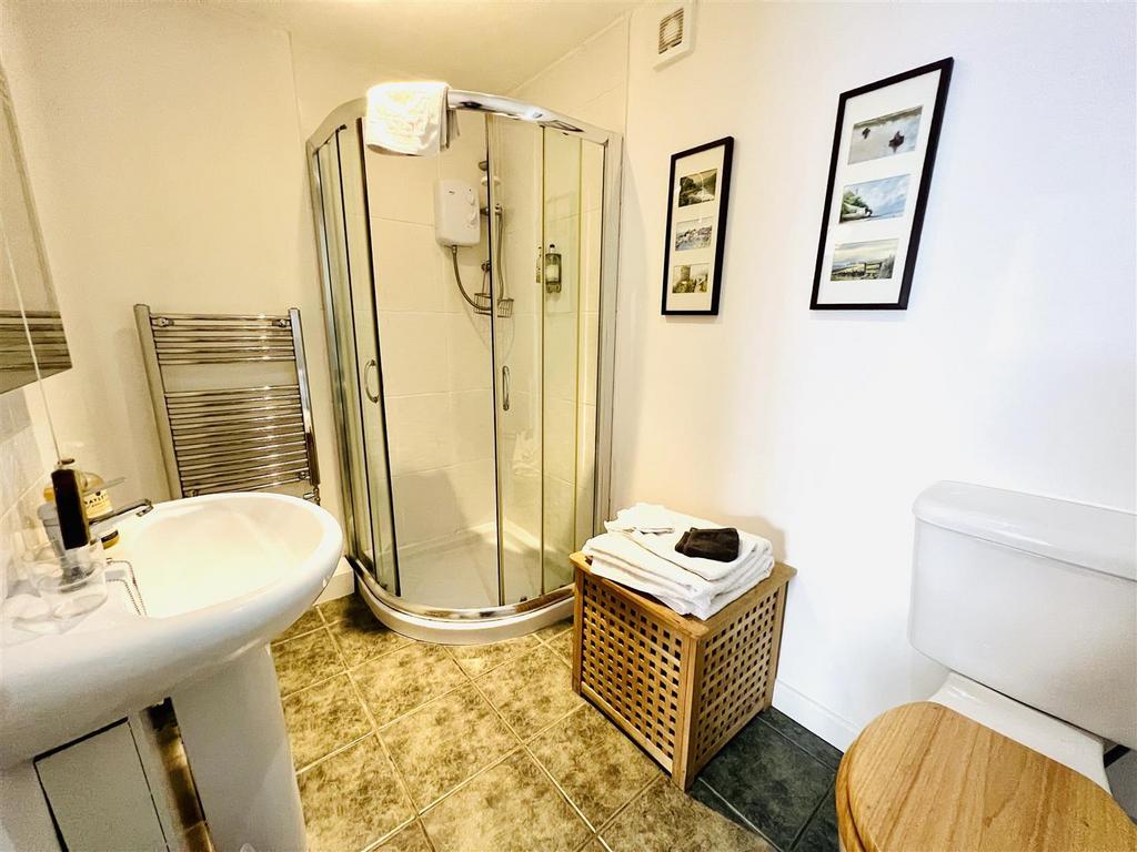 Ensuite