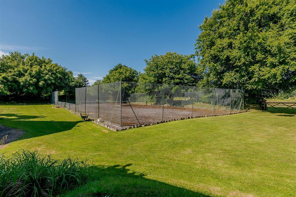 Tennis court