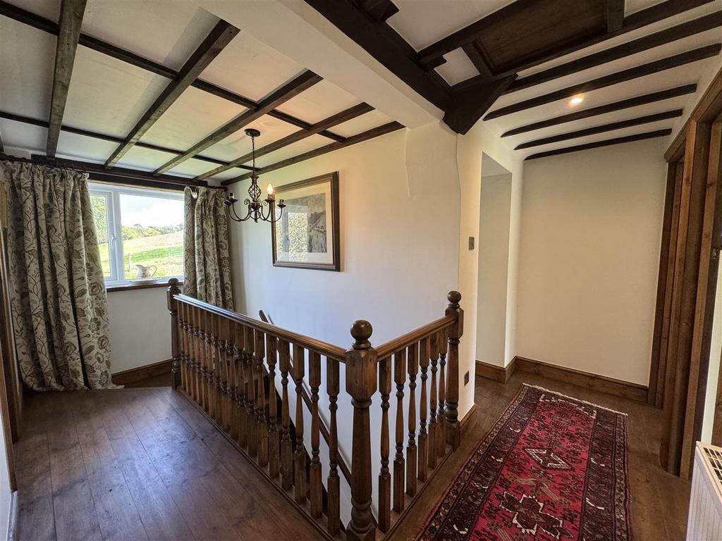 1 st floor   landing