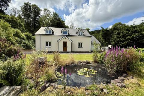 Gwynfe, Llangadog