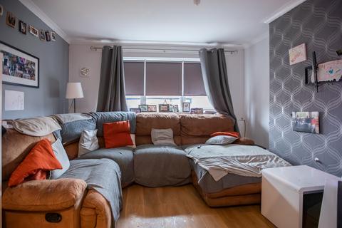3 bedroom flat for sale, Bargaran Road, Glasgow G53