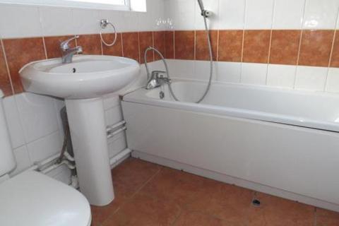 undefined, Neave Crescent, Romford RM3