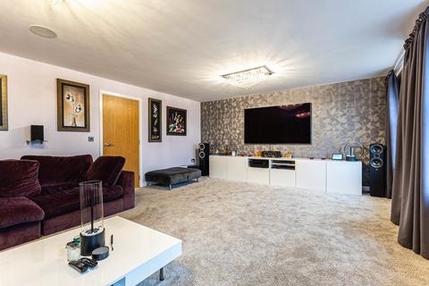 11 Fraser Way, Wakefield, WF1 2ZF