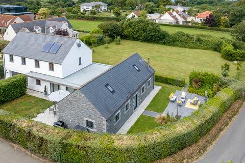 4 bedroom detached house for sale, Rue Des Cinq Vergees, St. Saviour, Guernsey