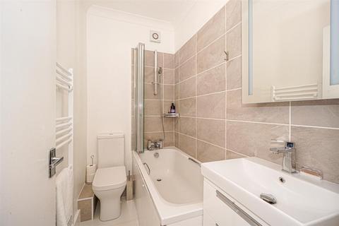 1 bedroom flat for sale, Kenilworth Road, St. Leonards-On-Sea