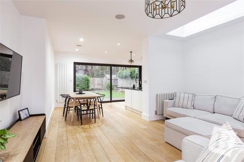 123 Howard Road, Upminster, RM14 2UQ