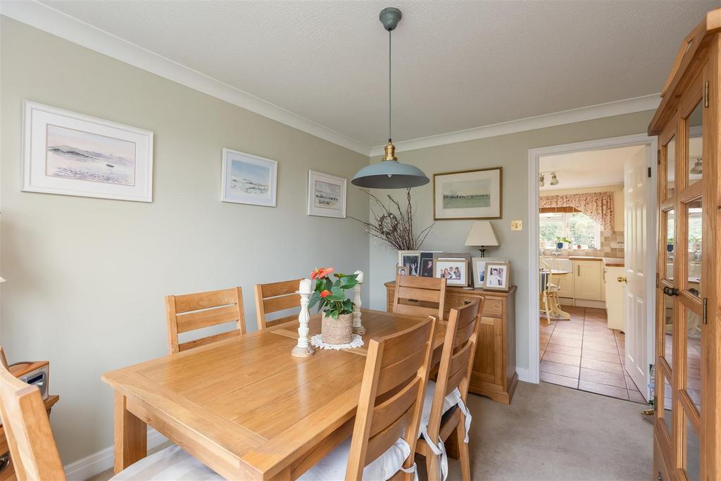 Littledale 61 Dining Room-1.jpg