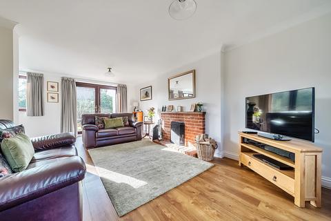 4 bedroom detached house for sale, Fairlight Gardens, Four Marks, Alton, Hampshire, GU34