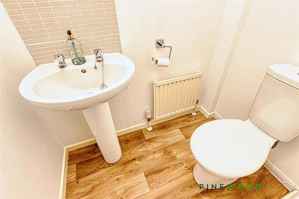 Ground floor wc