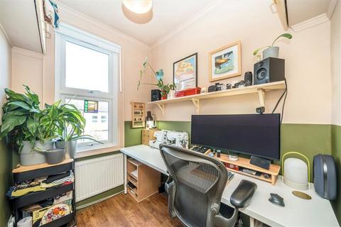 40a Elthruda Road, London, SE13 6SR