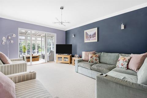 230 Hyde End Road, Spencers Wood, Reading, RG7 1DG