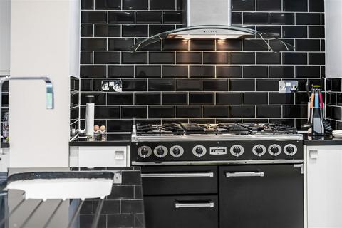 230 Hyde End Road, Spencers Wood, Reading, RG7 1DG