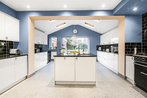 230 Hyde End Road, Spencers Wood, Reading, RG7 1DG