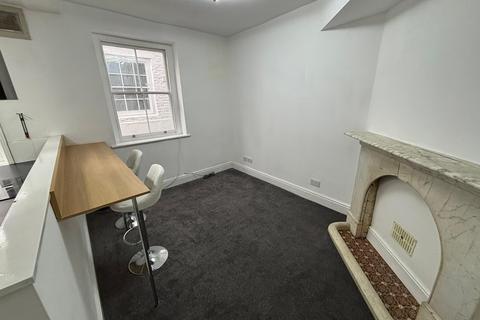 2 bedroom duplex to rent, The Tything, Worcester WR1