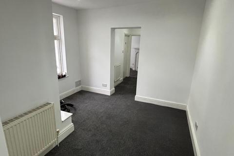 2 bedroom duplex to rent, The Tything, Worcester WR1