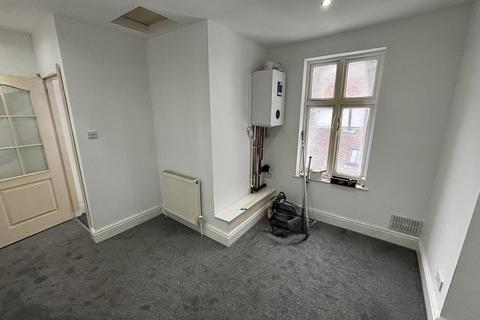 2 bedroom duplex to rent, The Tything, Worcester WR1