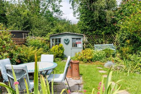 4 bedroom end of terrace house for sale, The Magpies, Epping Green