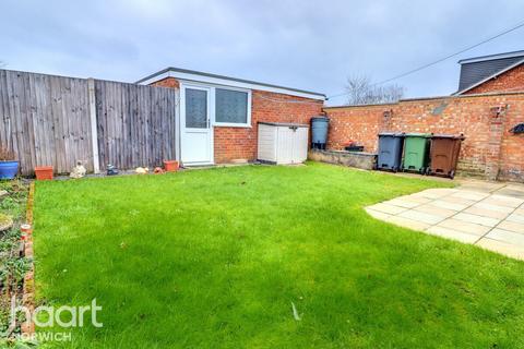 2 bedroom semi-detached bungalow for sale, Meadow Close, Norwich