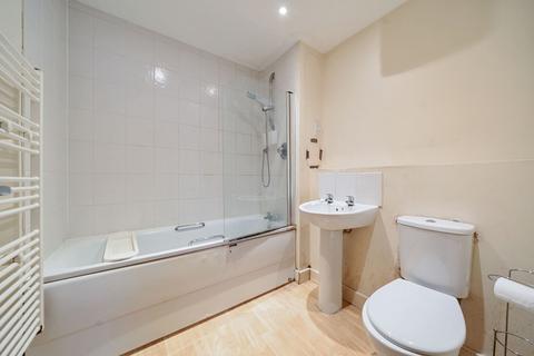 1 bedroom apartment for sale, Merbury Close, London