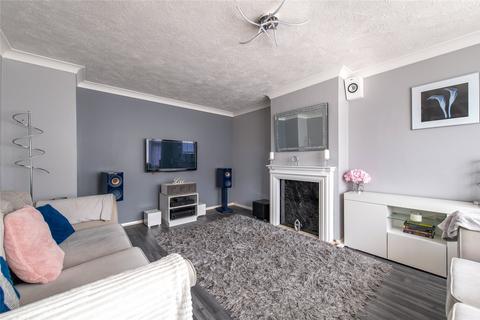 40 Clipper Crescent, Gravesend, DA12 4NN