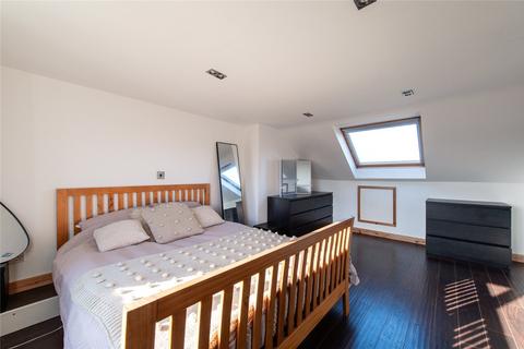 40 Clipper Crescent, Gravesend, DA12 4NN