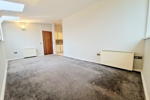 2 bedroom apartment to rent, Grey Street, Prestwich, M25