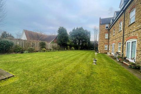 1 bedroom retirement property for sale, Hockley Road, Rayleigh, Essex, SS6