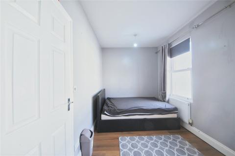 13 Clifton Road, London, E7 8QE