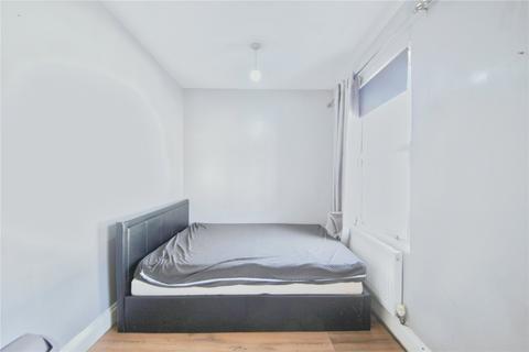 13 Clifton Road, London, E7 8QE