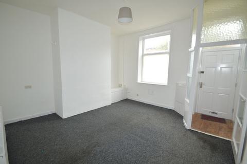 2 bedroom terraced house to rent, Hanson Street, Bury, BL9