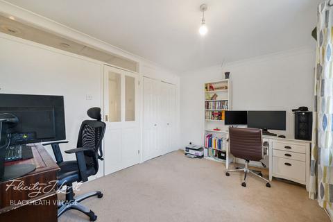 61 Kenilworth Gardens, London, SE18 3JB