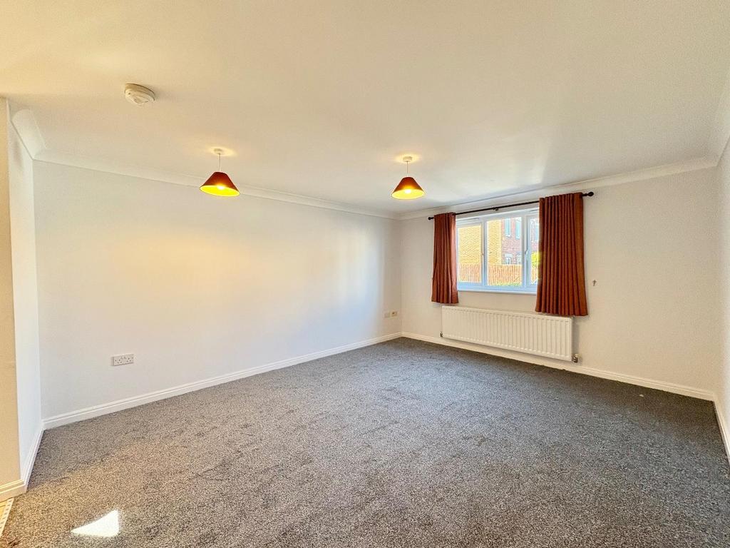 Lounge/dining area