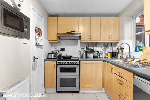 15 Willowdene, Cheshunt, Waltham Cross, EN8 0XD
