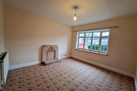 3 bedroom semi-detached house for sale, St. Michaels Road, Rugeley, WS15 1EX