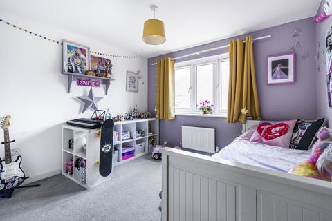 27 Douglas Drive, Grove, Wantage, OX12 0GL