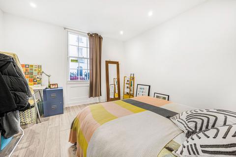 Flat 2, 3 Gloucester Place, Cheltenham, GL52 2RJ