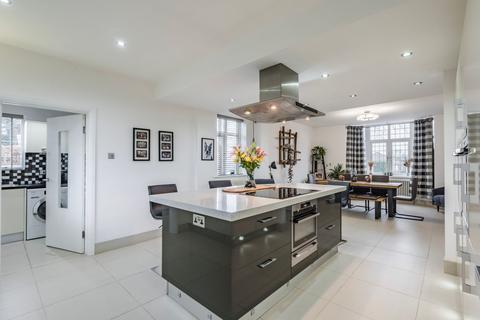 4 bedroom detached house for sale, Winterton Road, Hemsby