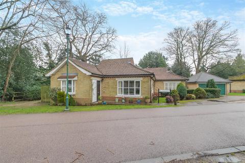 2 bedroom semi-detached bungalow for sale, Finch Green, Cedars Village, Chorleywood WD3