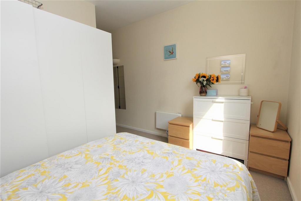 Bedroom 2.2.jpg