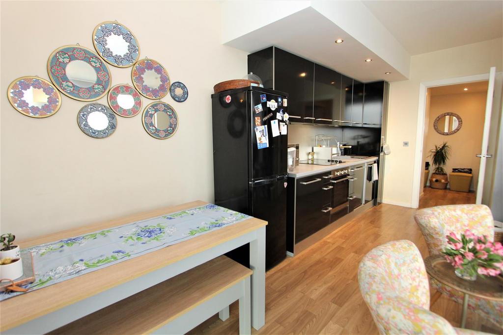Dining area.jpg