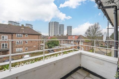 2 bedroom flat for sale, Mason Close, E16, Canning Town, London, E16