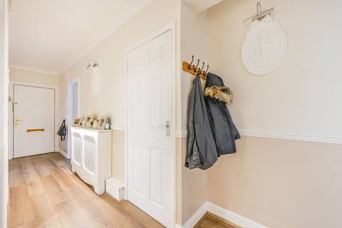 5 Mason Close, London, E16 1LF
